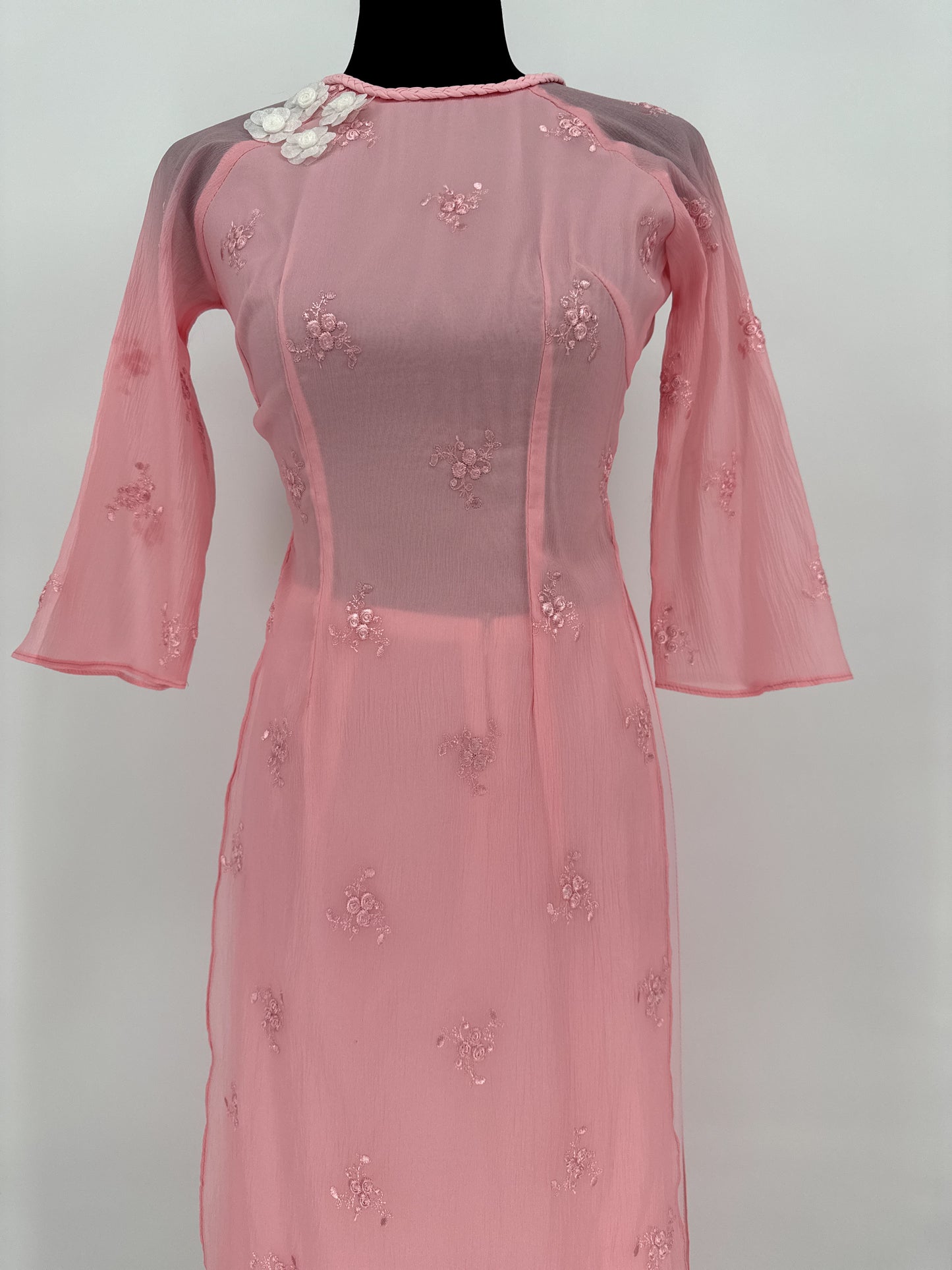 Cổ áo tròn