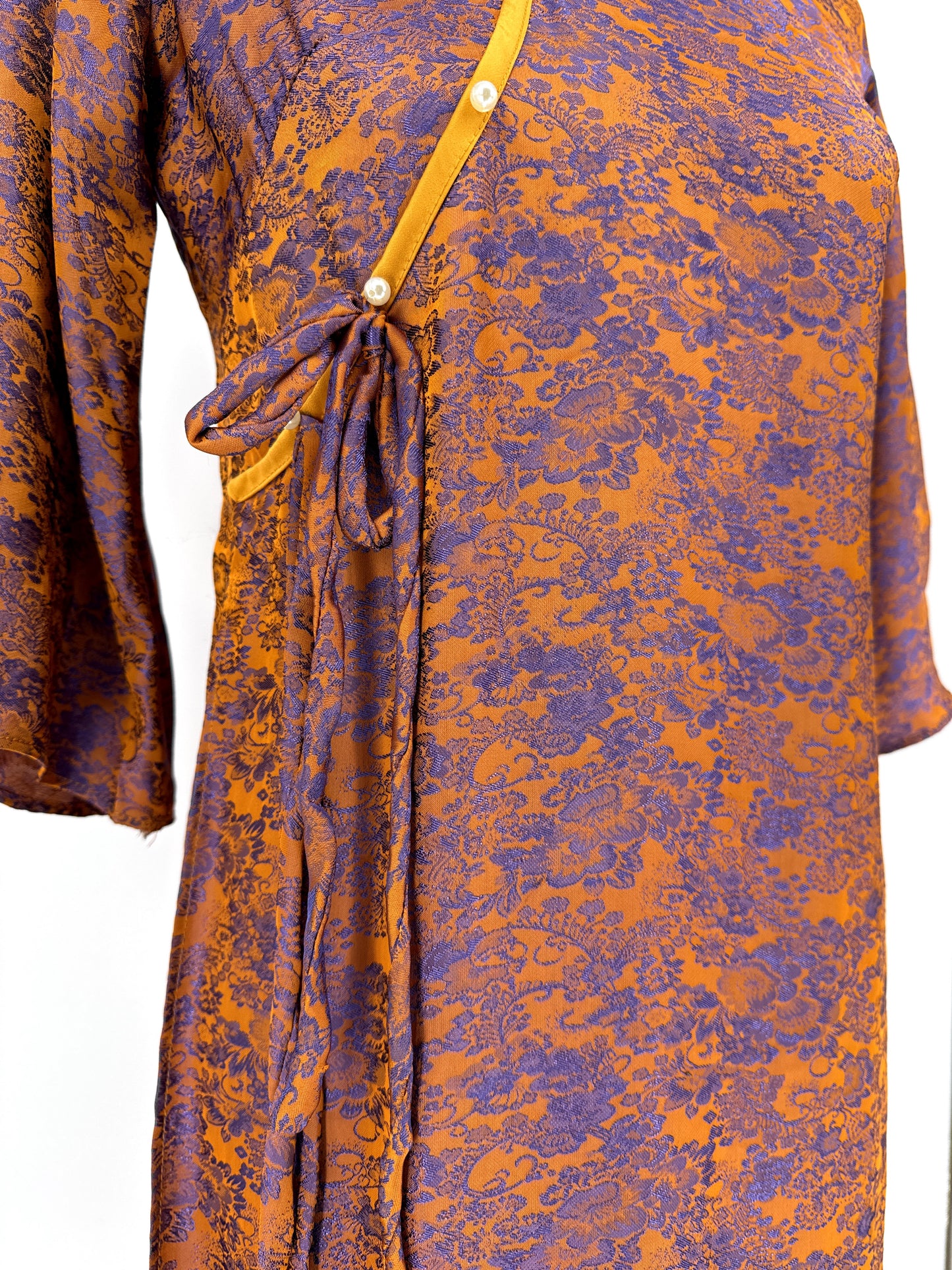 cổ áo truyền thống