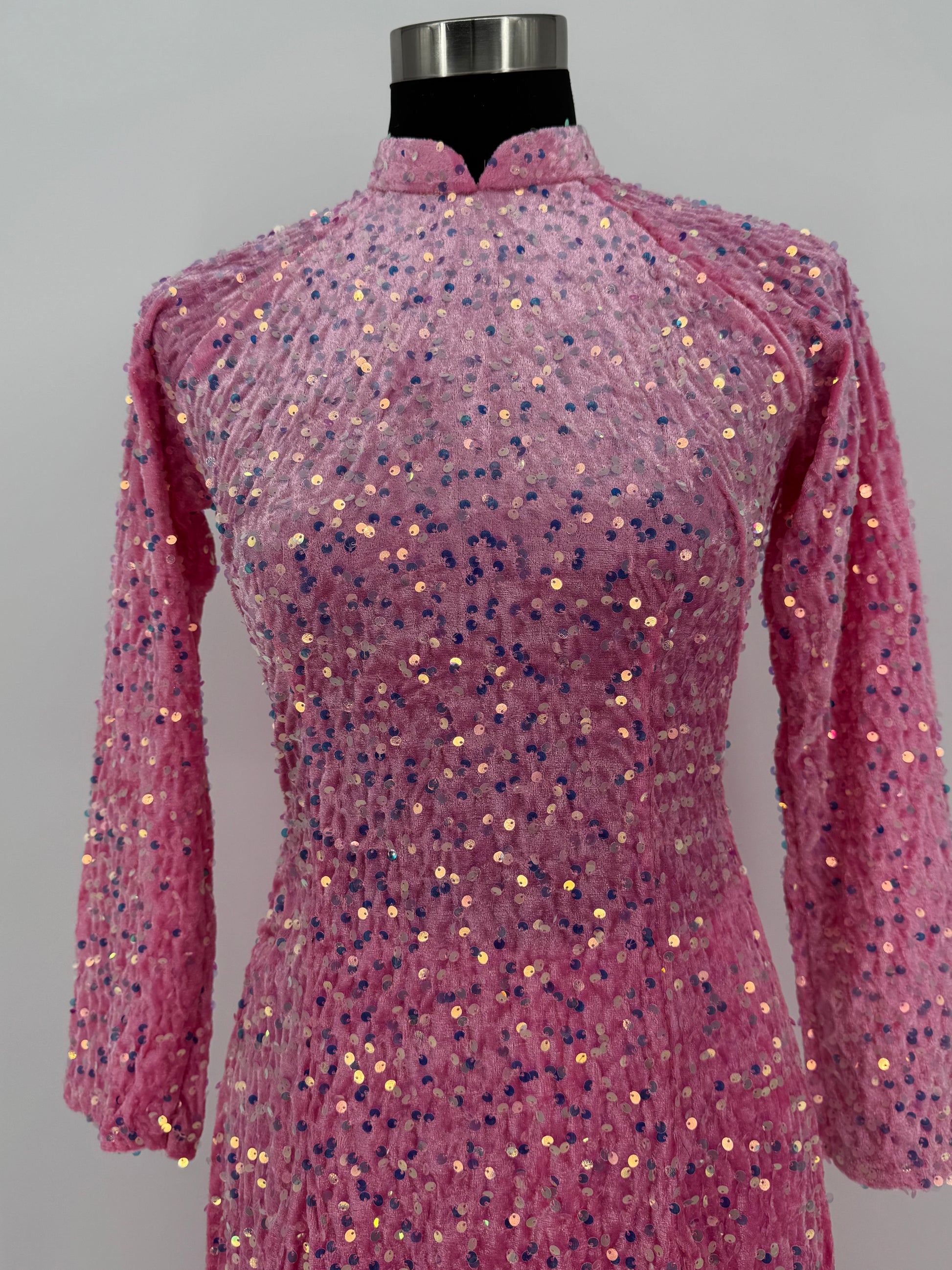 cổ áo truyền thống