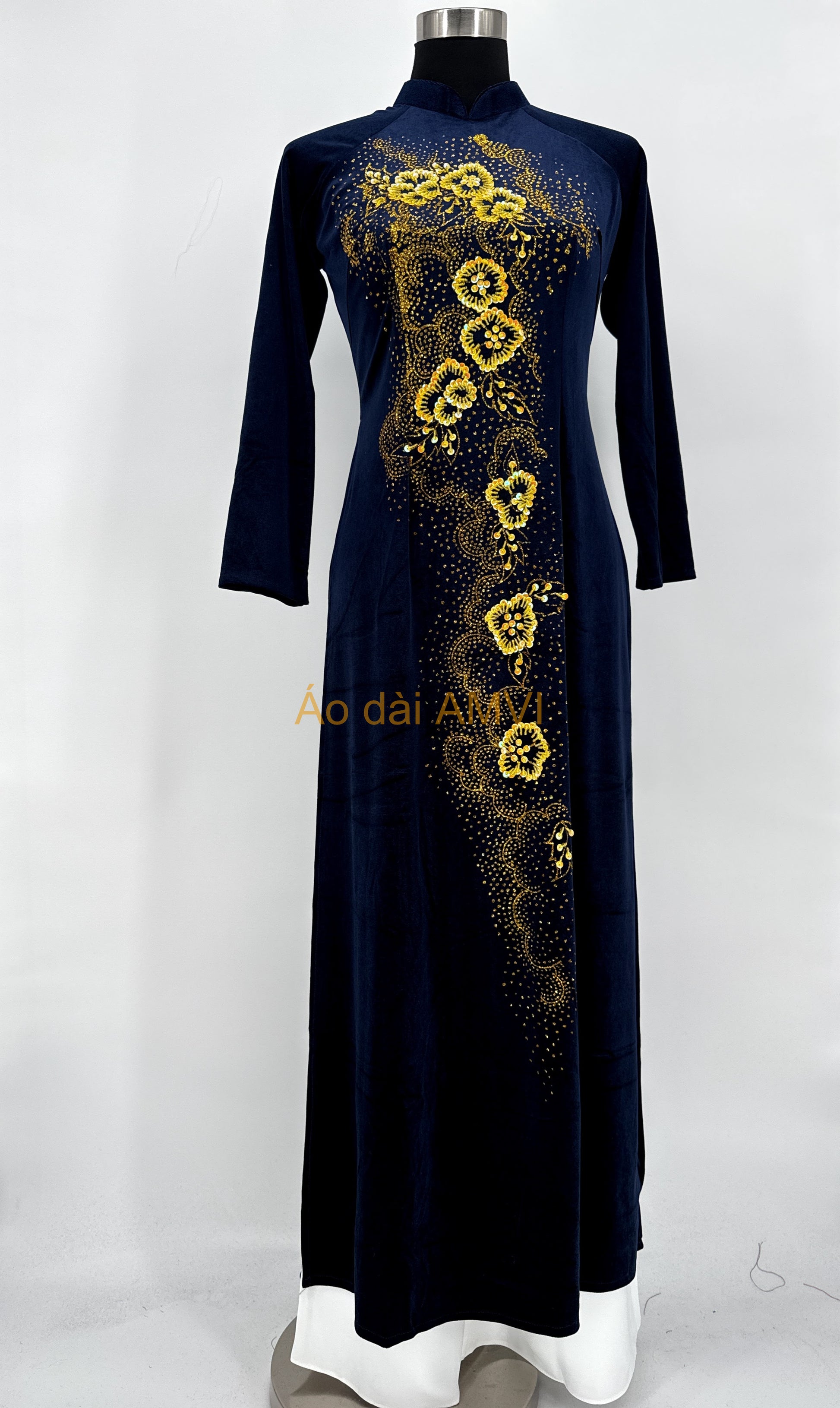 cổ áo truyền thống