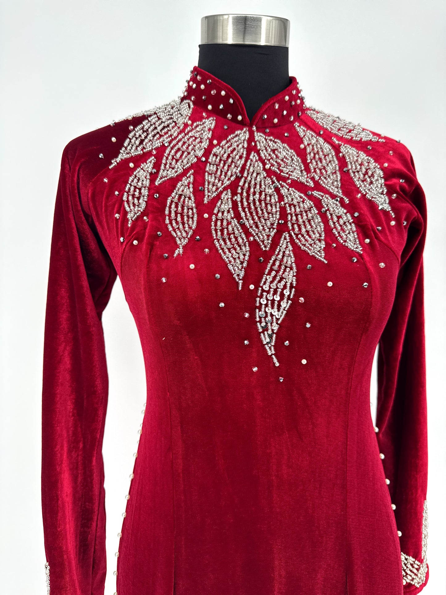 cổ áo truyền thống