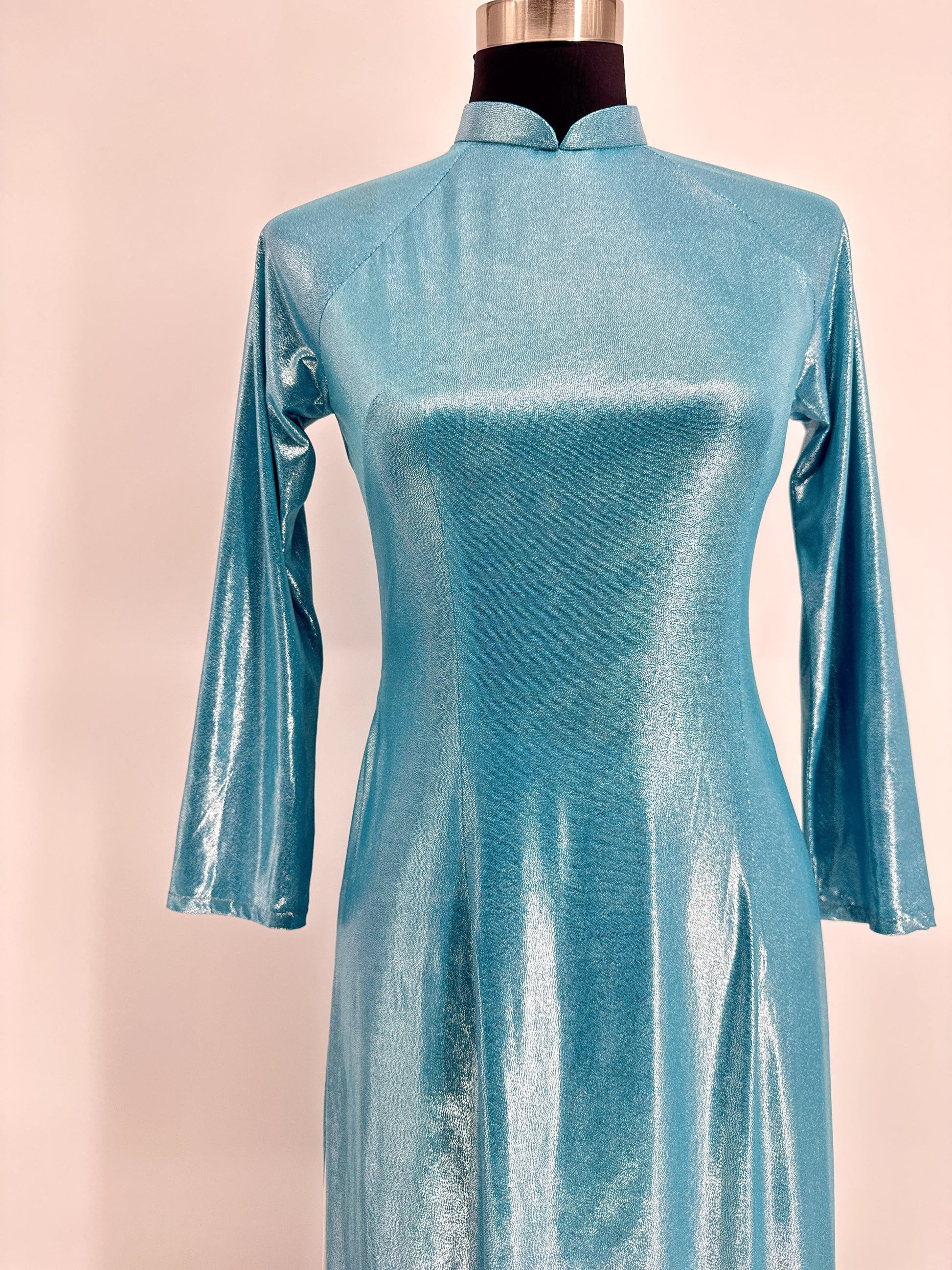 cổ áo truyền thống