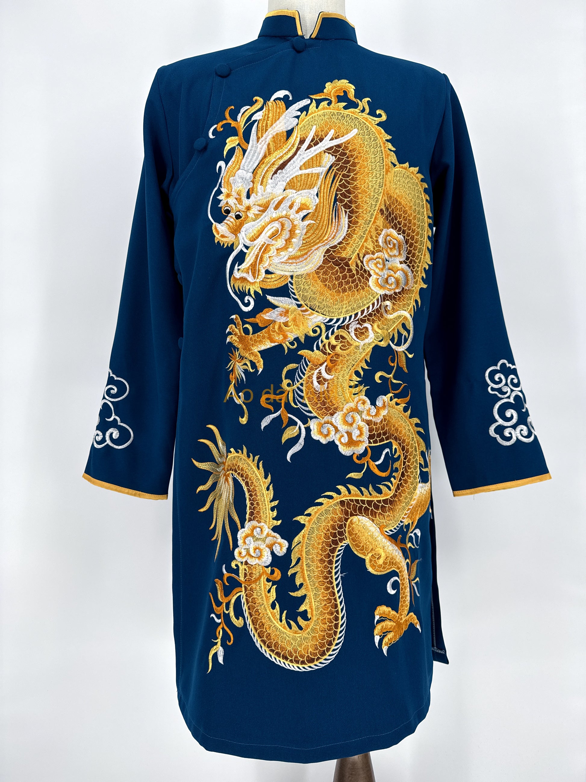 cổ áo truyền thống