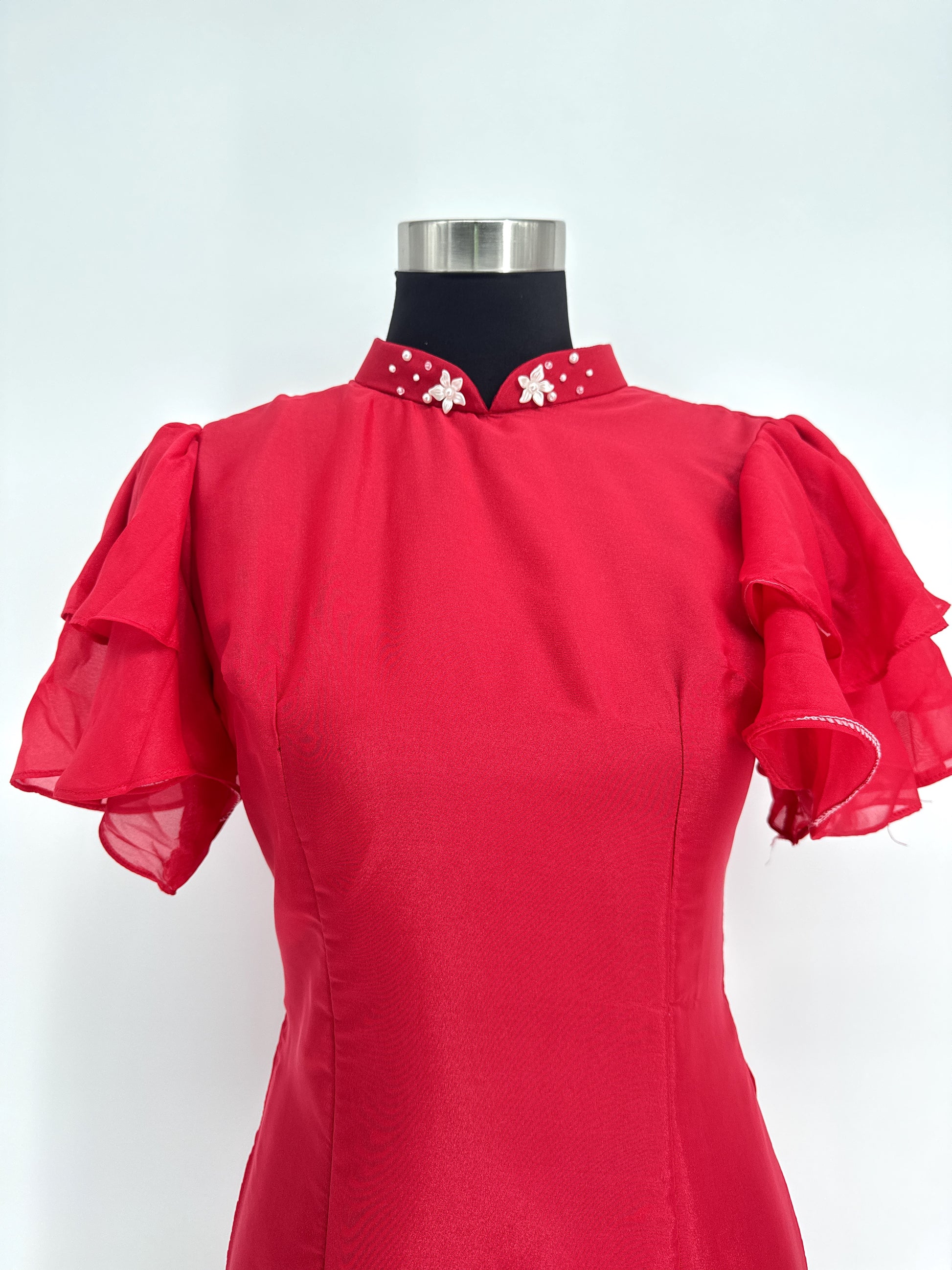 cổ áo truyền thống