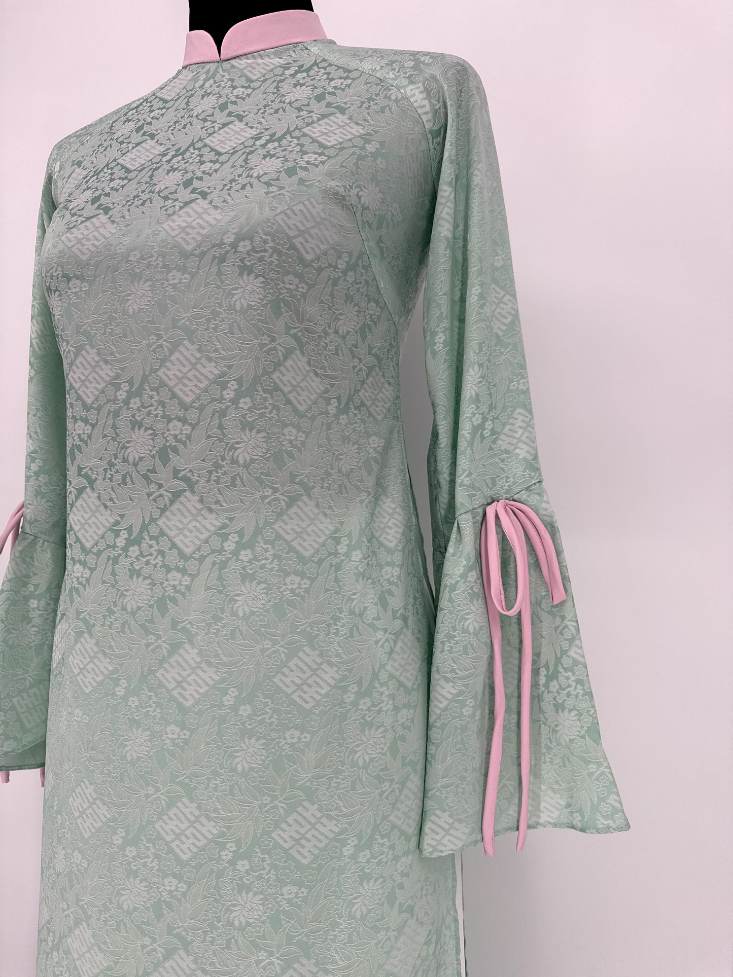 cổ áo truyền thống