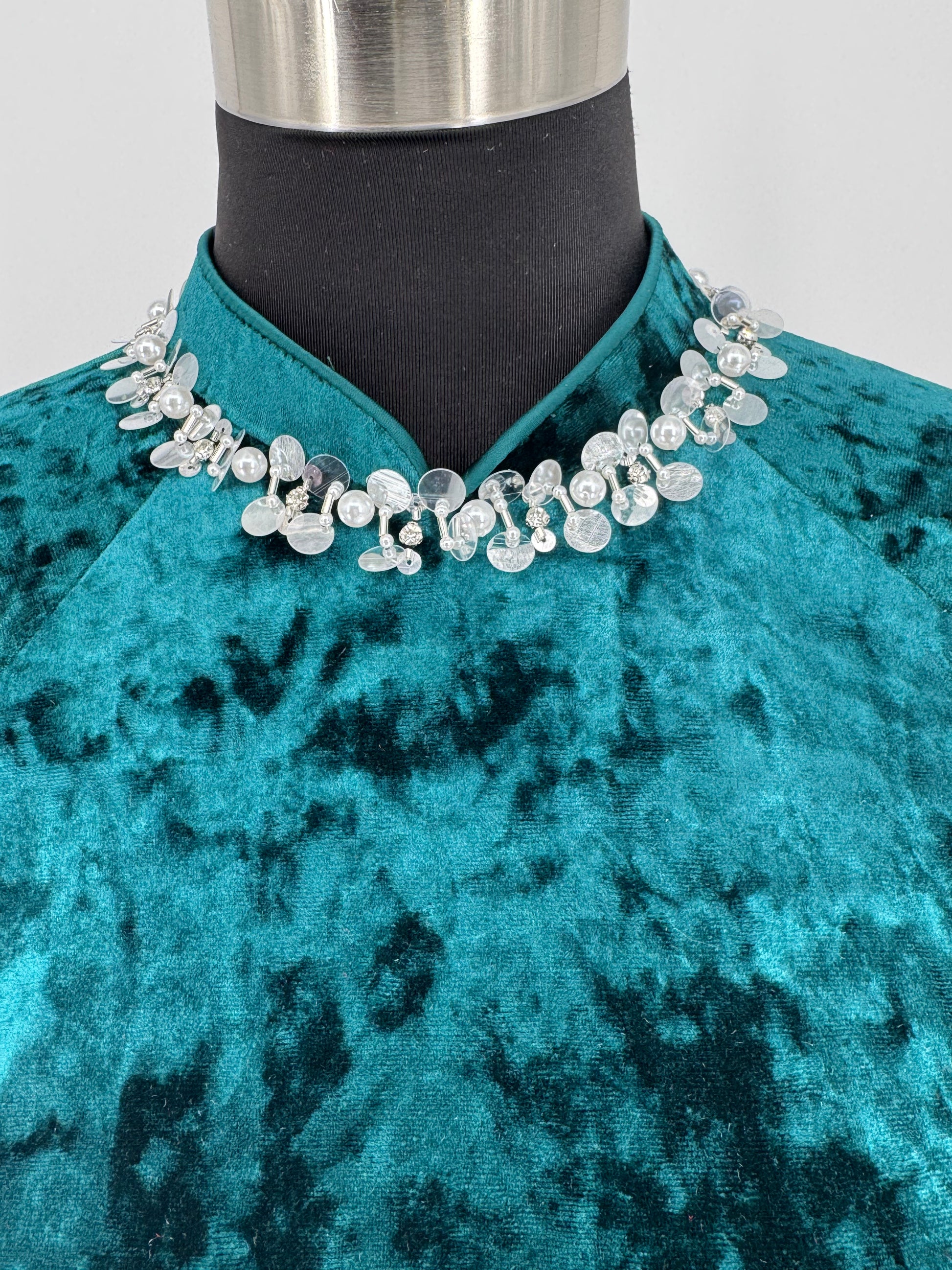 cổ áo truyền thống