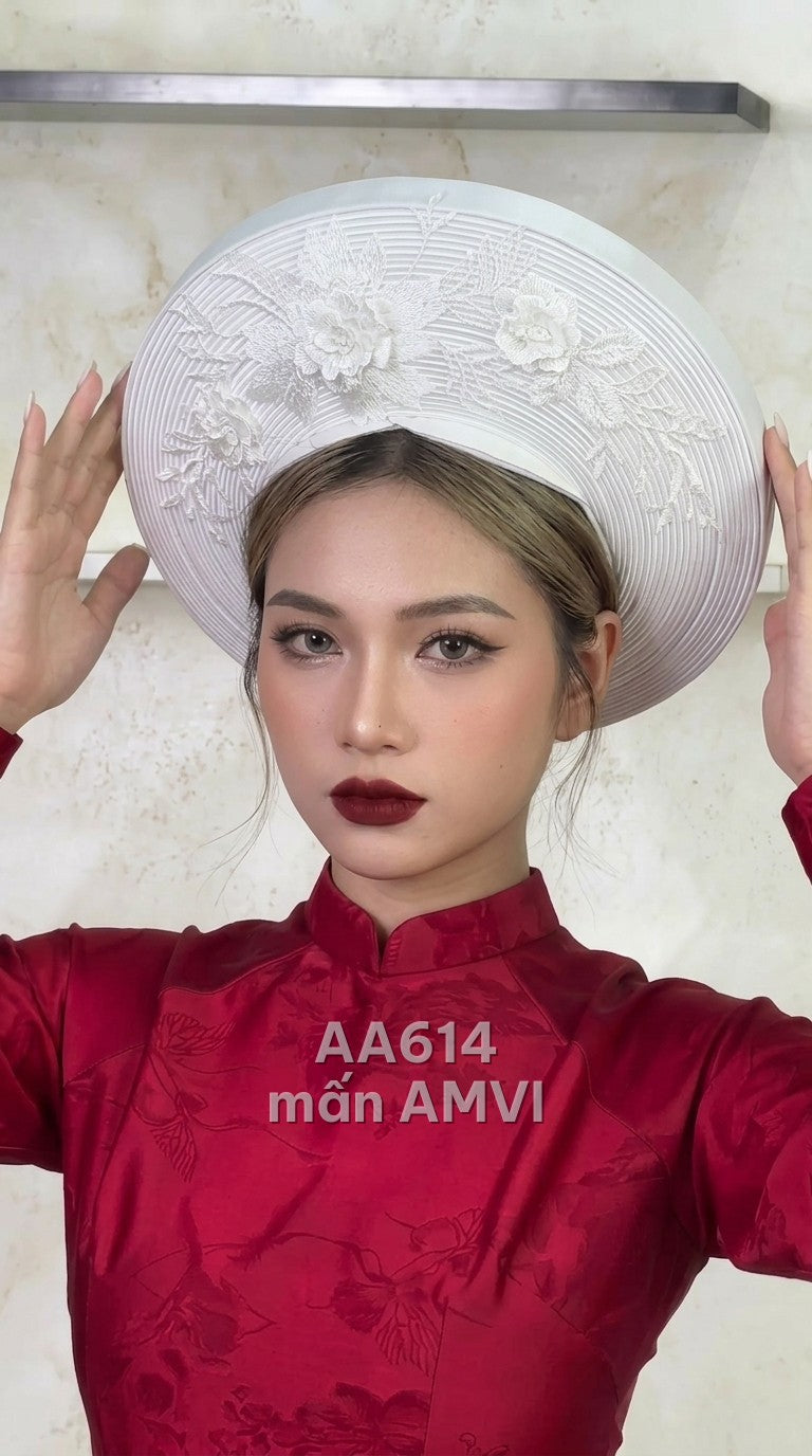Mấn - Trắng Thêu Hoa Nổi Truyền Thống Sang Trọng Cưới Hỏi - AA614