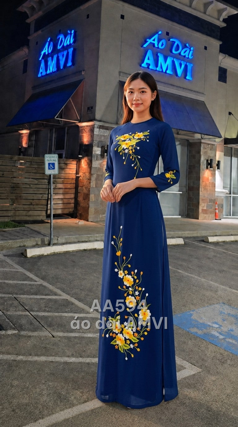 Áo - Lụa Xanh Dương Thêu Hoa Cổ Tròn Thanh Lịch - AA594