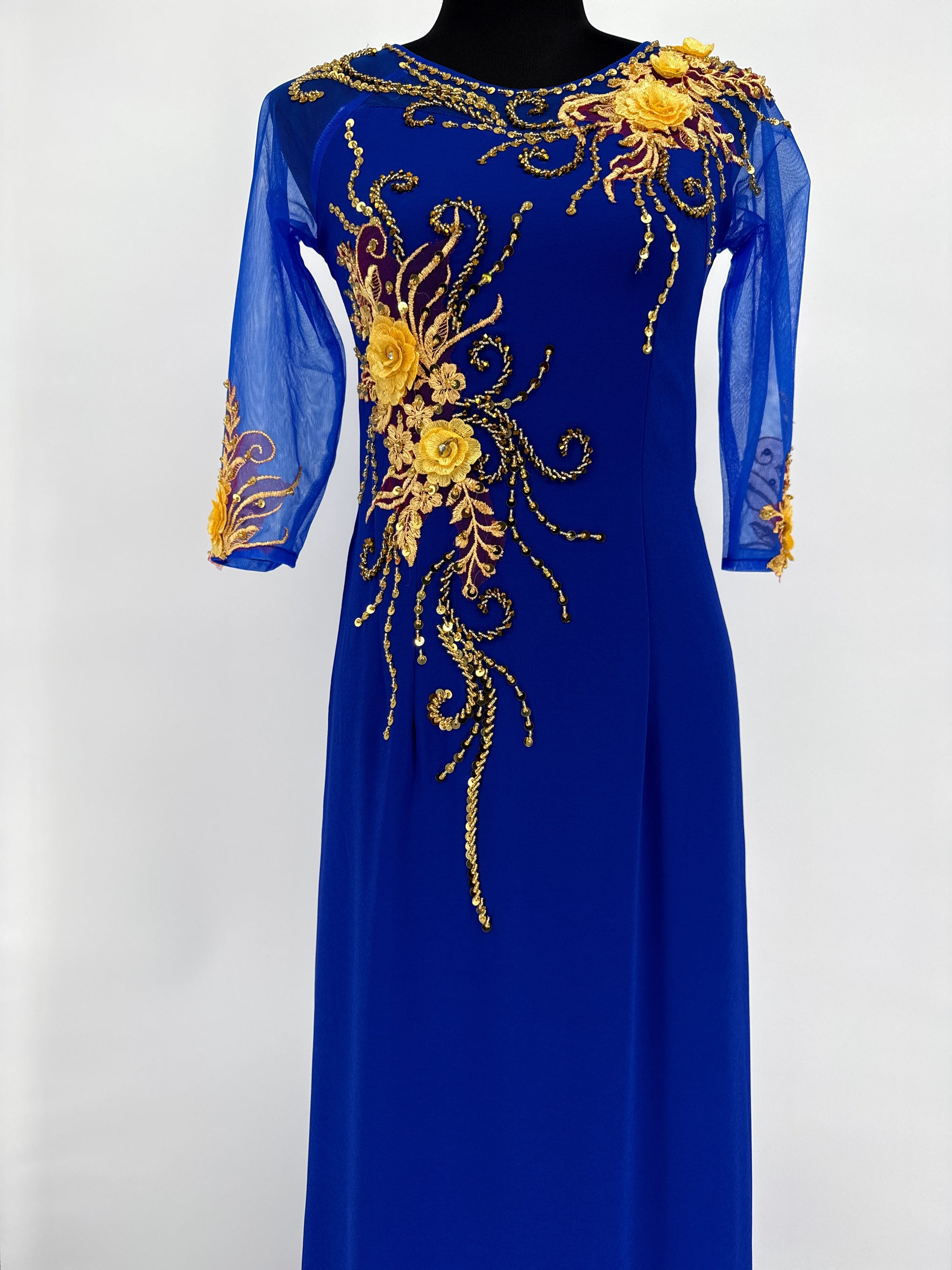 Cổ áo tròn