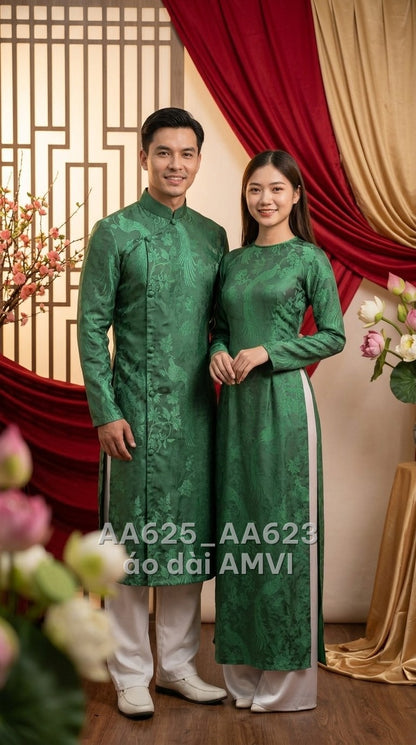 Áo dài cặp cho hai người gấm lụa xanh lá dệt nổi phượng hoàng cổ điển sang trọng, ảnh chụp cặp đôi, mã AA625