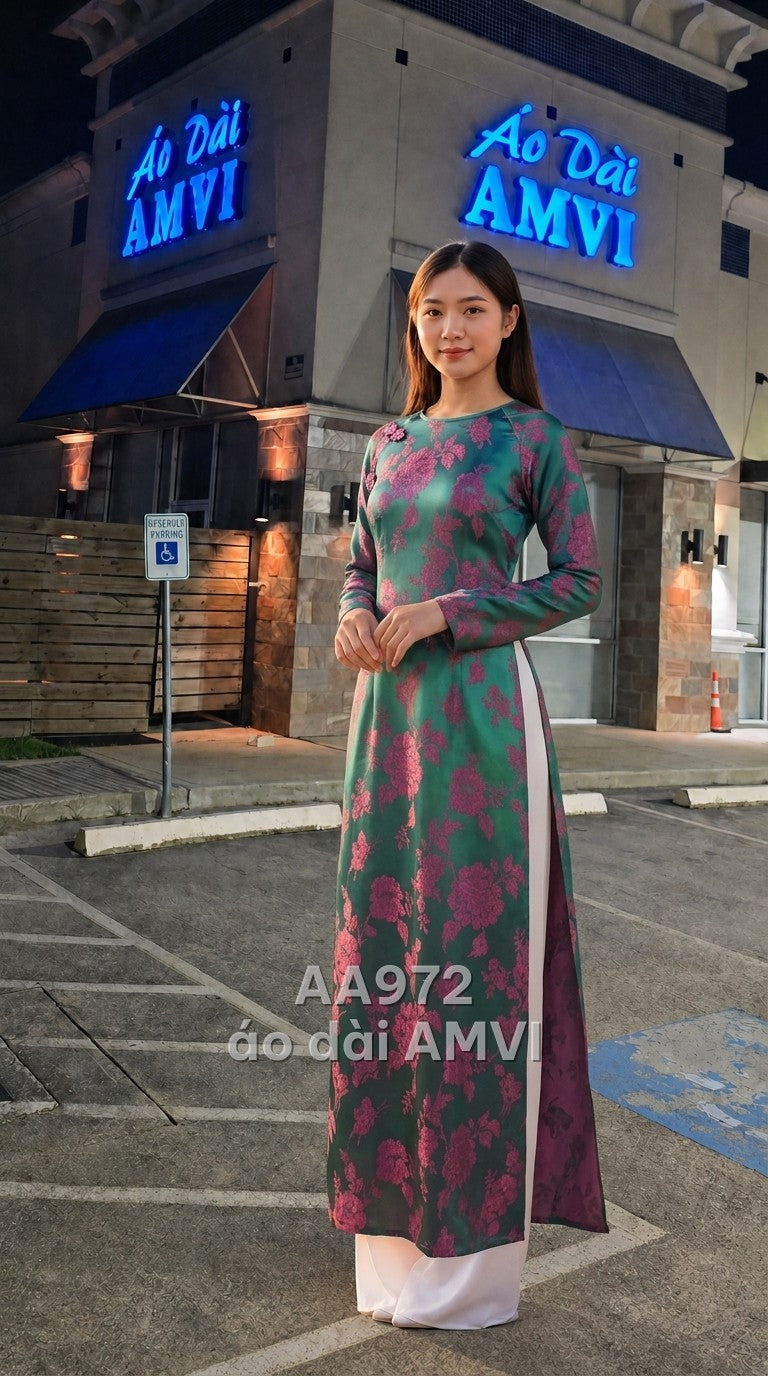 Áo dài gấm lụa xanh lá dệt hoa nổi dự tiệc, mã AA972