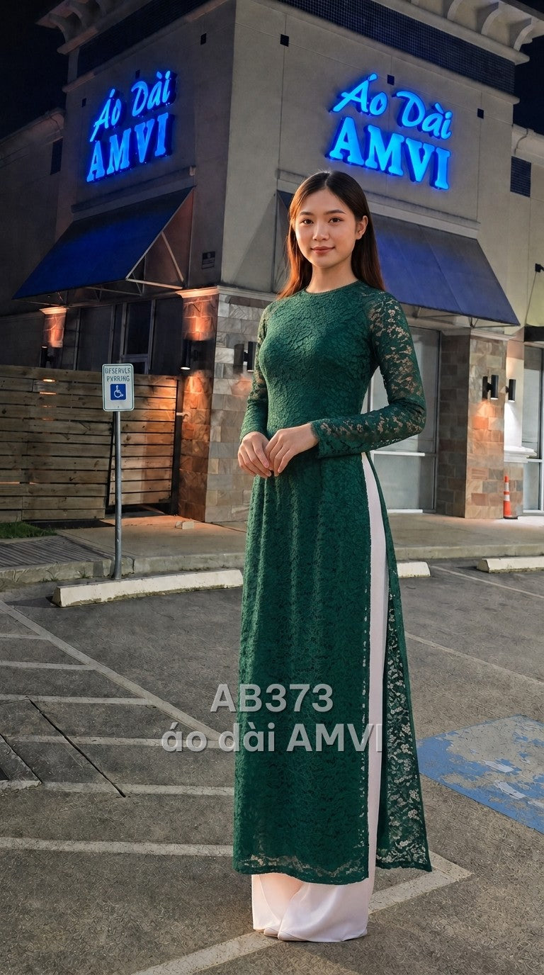 Áo dài ren xanh lá thêu nổi hoa văn dáng ôm sang trọng, mã AB373