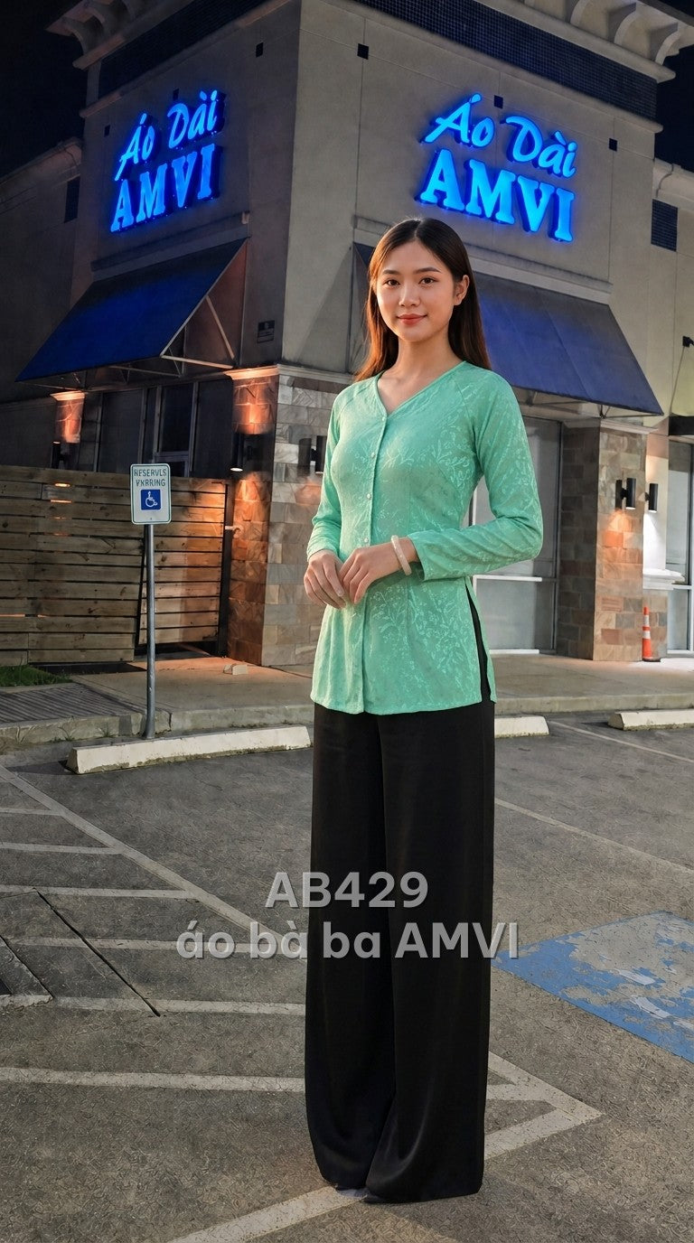 Áo dài vải mềm xanh họa tiết chìm cổ chữ V phong cách Nam bộ, mã AB429
