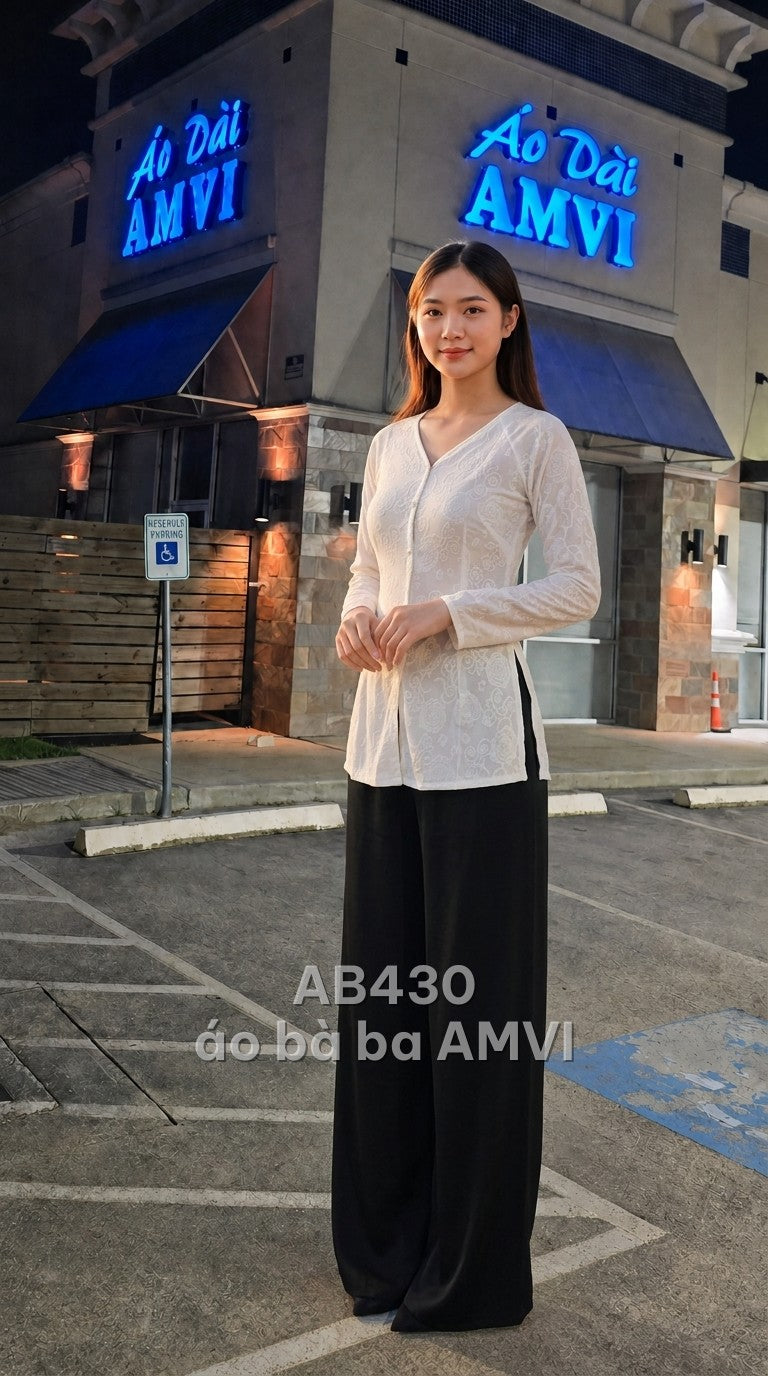 Áo dài vải trắng hoa hồng chìm cổ V nút ngọc thanh lịch, mã AB430