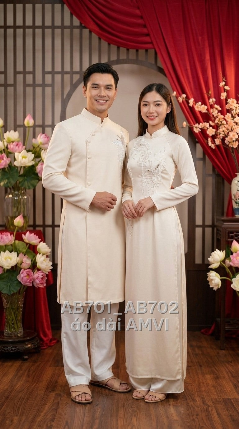 Áo dài cưới nam lụa kem thêu đính tinh xảo cho chú rể lễ cưới, ảnh chụp cặp đôi, mã AB701