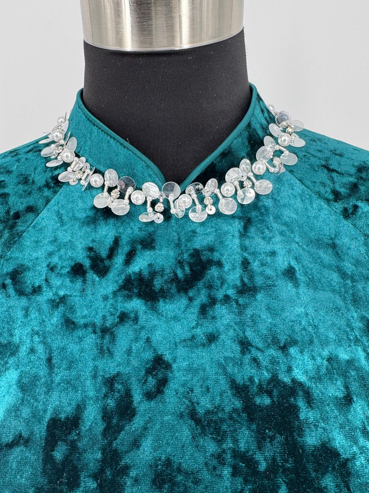 cổ áo truyền thống