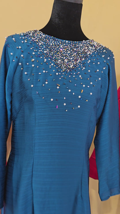 Red and Blue Ao Dai Wedding Dress for Women, Vietnamese Beauty in New York - AA464