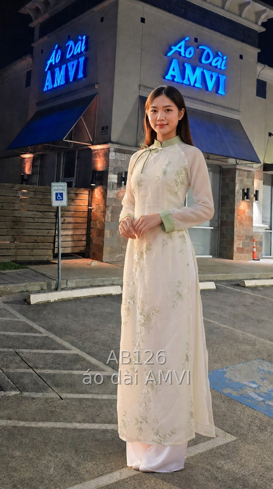 Áo Dài Cưới Trắng Thêu Hoa Thanh Lịch Tại The Met, New York - AB126