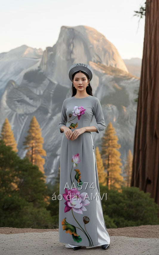 Áo / Cổ Tròn / Tay dài - cổ tay vừa - AA574